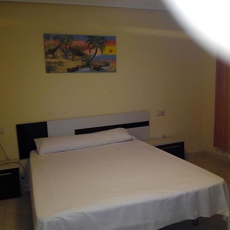 Hostal Imperial Crevillente Buitenkant foto