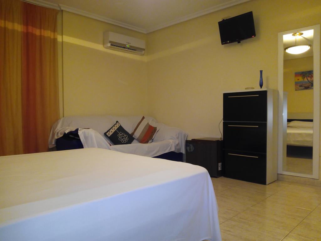 Hostal Imperial Crevillente Buitenkant foto