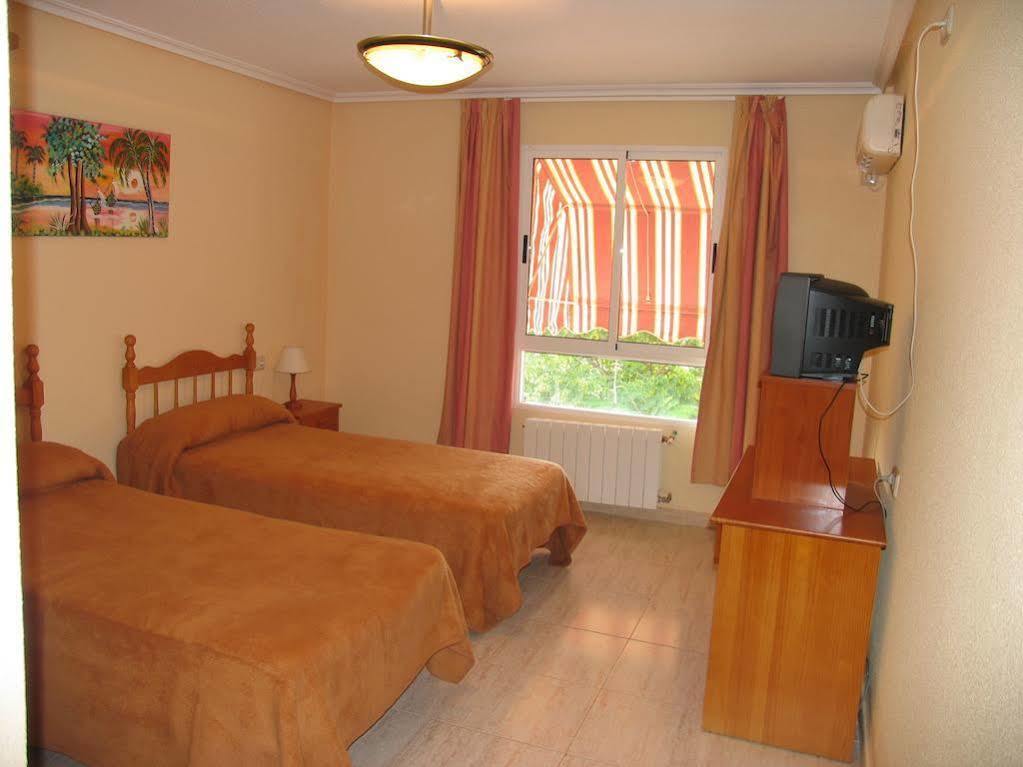 Hostal Imperial Crevillente Buitenkant foto